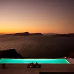 Coco-mat Santorini 3* Akrotírion