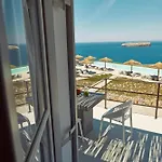 Coco-mat Santorini فندق 3*