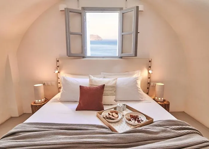 Coco-mat Santorini فندق 3*