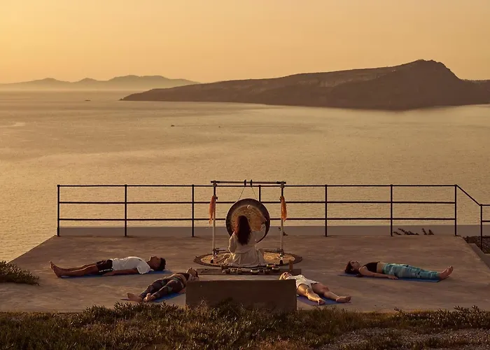 فندق Coco-mat Santorini 3*