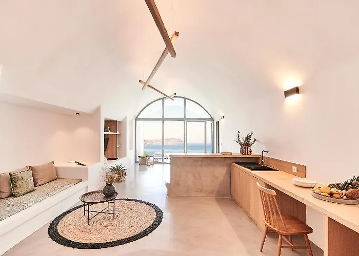 Coco-mat Santorini فندق Akrotírion